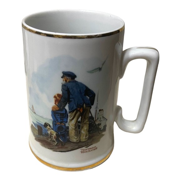 Vintage 1985 Norman Rockwell “Looking Out To Sea” MugSOME GOLD MAY BE COMING OFF - Picture 1 of 2